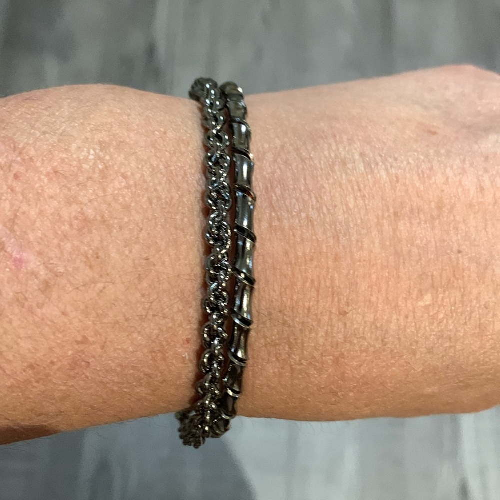 Two bracelets - Picture 1 of 4